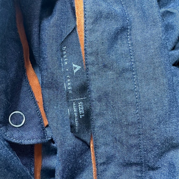 Basin + Range Mountain Men's Blue Chambray Western Button Down Shirt Sz Lg - Picture 8 of 15